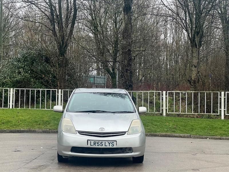 Used Toyota Prius T3 2005 Silver Hatchback