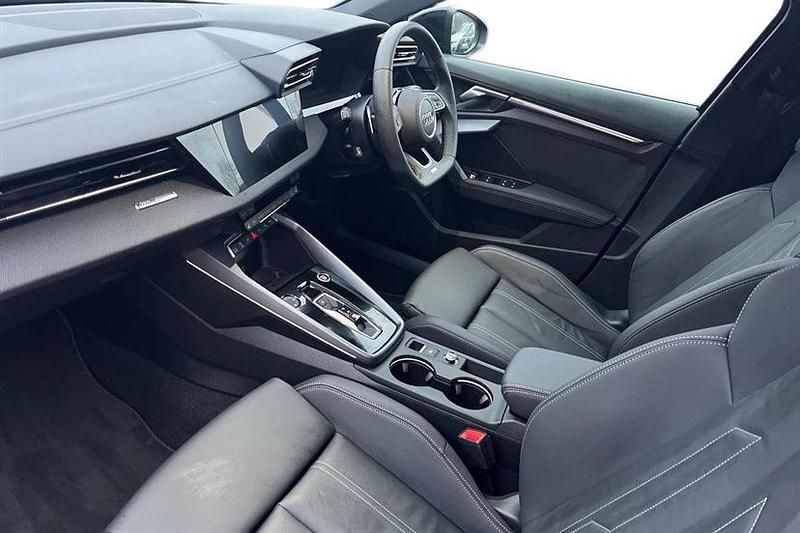 New Audi A3 e-tron Black Edition 204 HP (150 kW) 2025 Navarra blue Hatchback