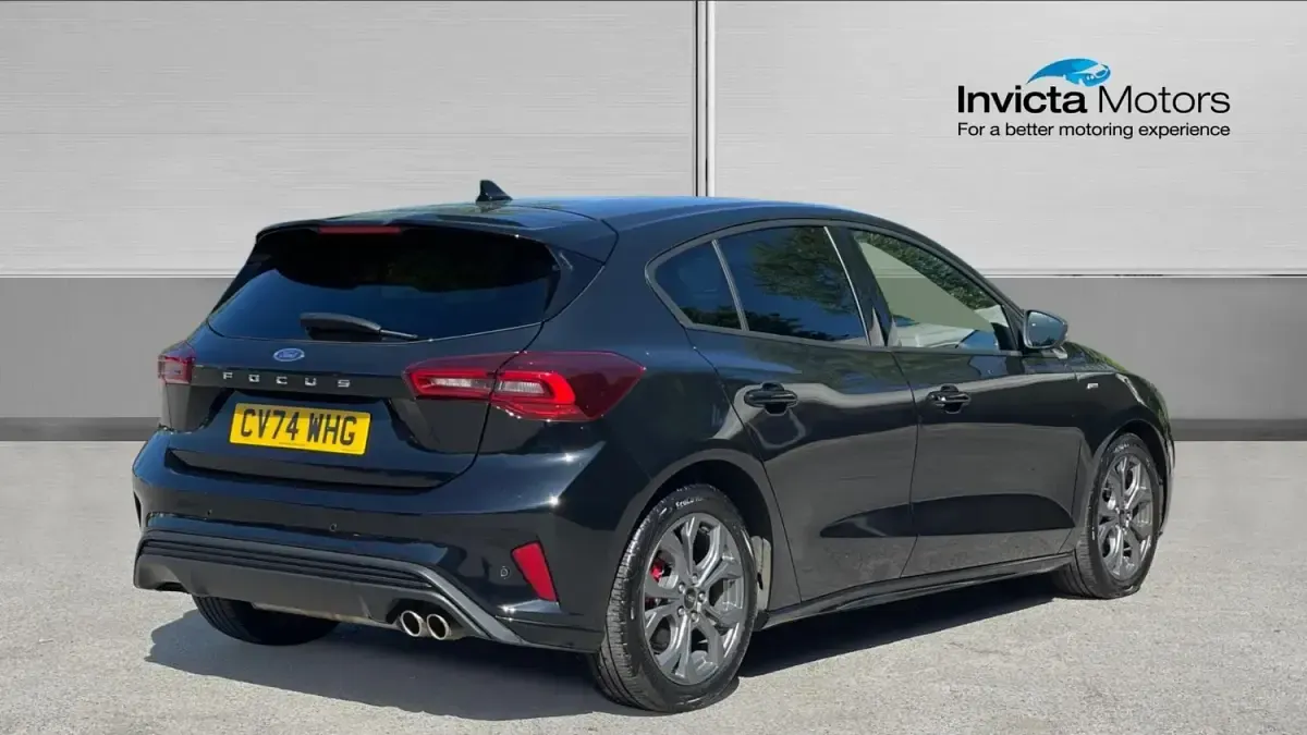 Używany Ford Focus ST-Line 125 KM (91 kW) 2024 Czarny Hatchback