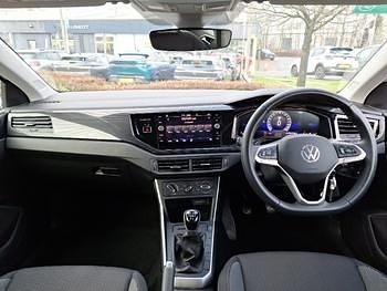 Used VW Polo Life 80 HP (58 kW) 2025 White Hatchback