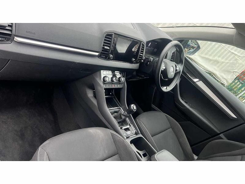 Used Skoda Karoq SE Drive 116 HP (85 kW) 2023 Grey SUV