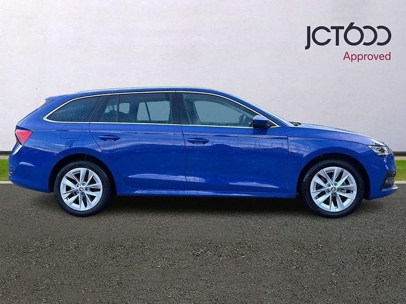 Used Skoda Octavia SE L 150 HP (110 kW) 2022 Blue Estate