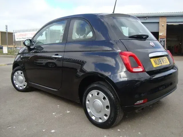 Gebraucht Fiat 500 Pop 69 PS (50 kW) 2018 Schwarz Kleinwagen