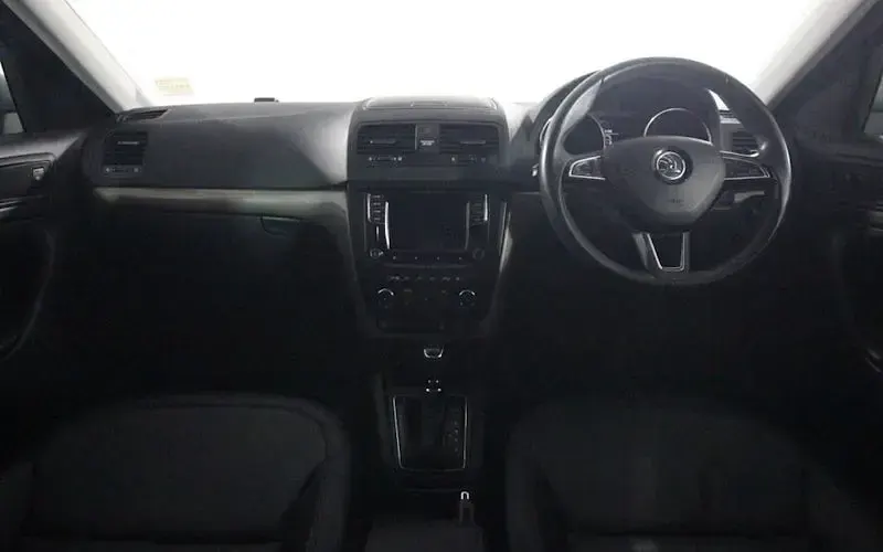 Used Skoda Yeti Outdoor SE L 110 HP (80 kW) 2015 Beige SUV