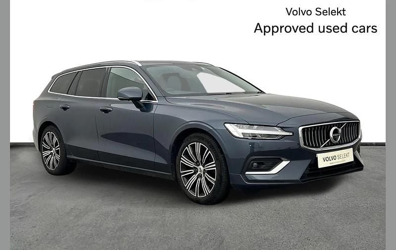Used Volvo V60 Inscription 247 HP (181 kW) 2021 Blue Estate