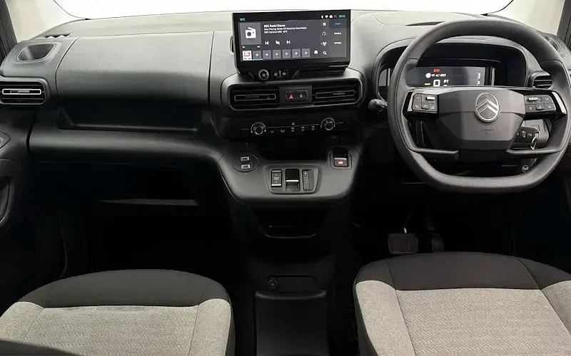 New Citroën e-Berlingo 100 kW (136 HP) 2025 Green MPV