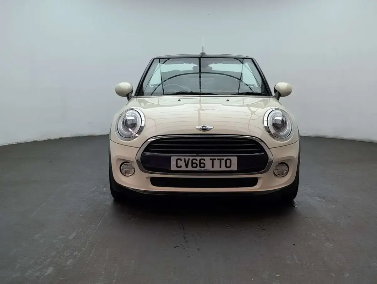 Used Mini Cooper Cabriolet 134 HP (98 kW) 2016 White Cabriolet