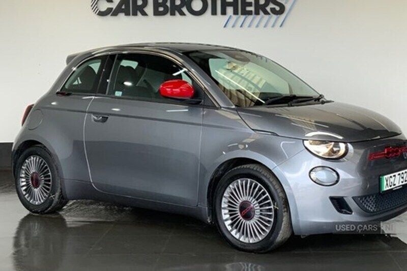 Used 2022 Fiat 500e Red Hatchback | £10,995 (Fair price) - Image 1/1