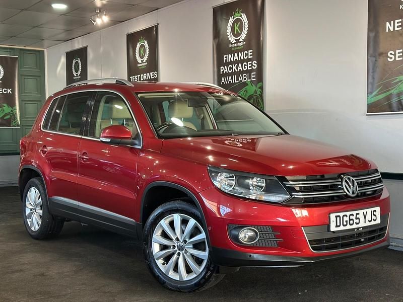 Red Used 2015 VW Tiguan Match SUV | £7,990 (Fair price) - Image 1/4