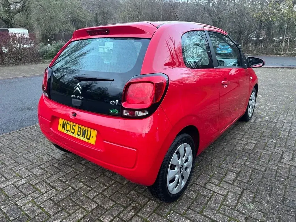 Used Citroën C1 Feel 68 HP (50 kW) 2015 Red Hatchback