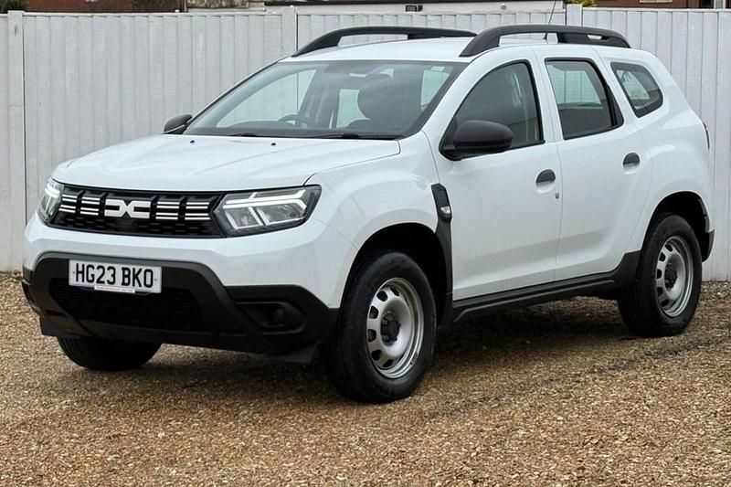 Used Dacia Duster Essentiel 90 HP (66 kW) 2023 White SUV