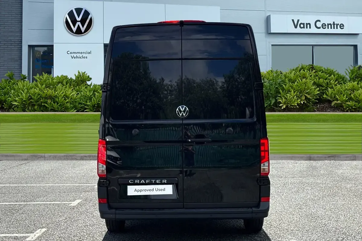 New VW Crafter S 177 HP (130 kW) 2026 Black Van