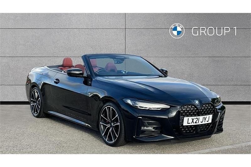 Black sapphire metallic paint Used 2021 BMW 420 M Sport Cabriolet | £28,295 (Fair price) - Image 1/4