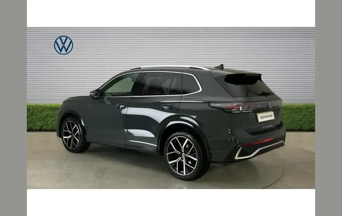 Used VW Tiguan R-line 150 HP (110 kW) 2024 Grey SUV