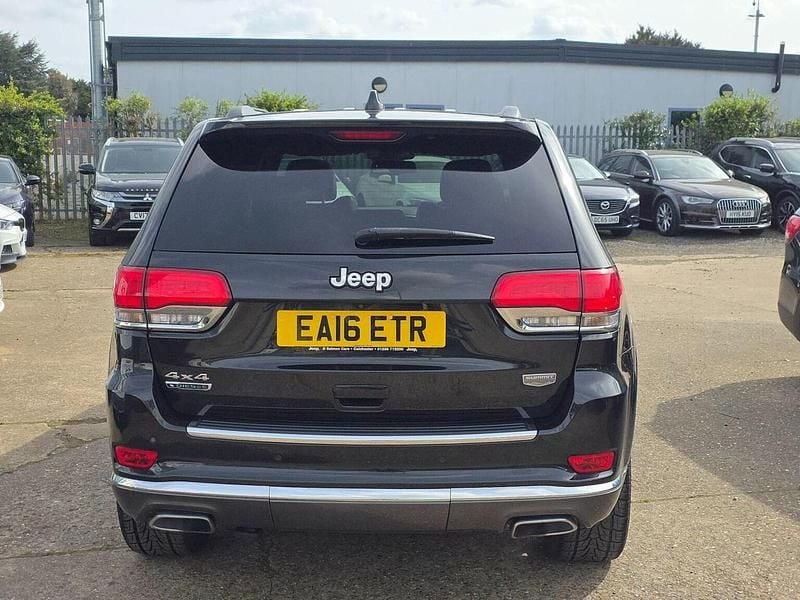 Used Jeep Grand Cherokee Summit 243 HP (178 kW) 2016 Black SUV
