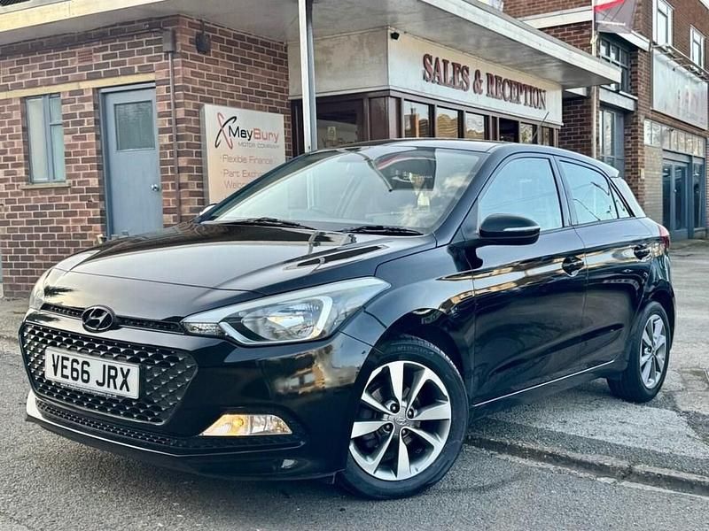 Used Hyundai i20 SE 100 HP (73 kW) 2016 Black Hatchback