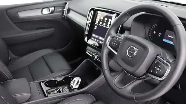 Used Volvo XC40 Ultra 197 HP (144 kW) 2026 SUV