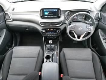 Used Hyundai Tucson SE 115 HP (84 kW) 2018 Grey SUV