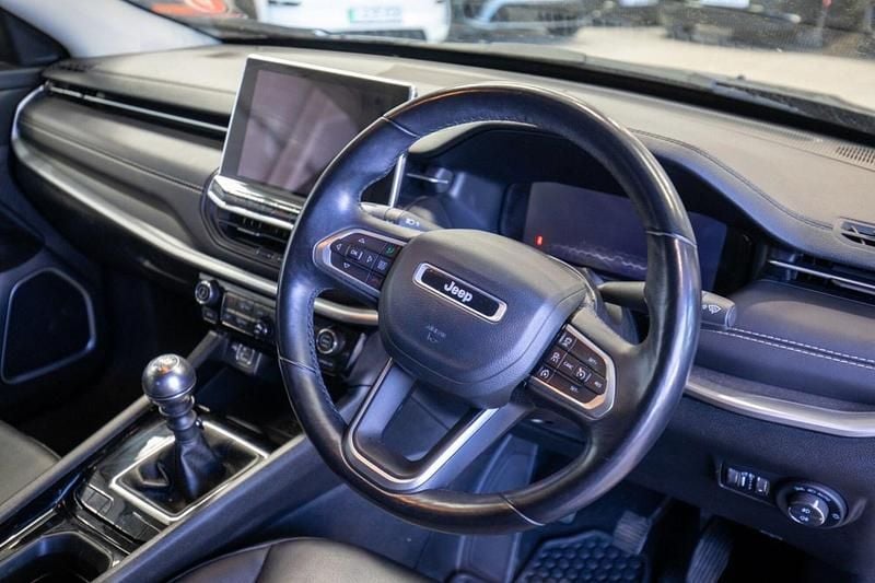 Used Jeep Compass Limited 130 HP (95 kW) 2022 Grey SUV