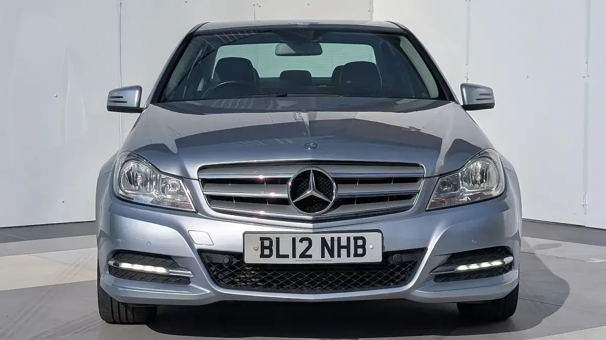 Used Mercedes C220 Executive 170 HP (125 kW) 2012 Silver Sedan