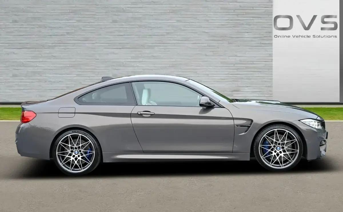Usado BMW M4 Competition Edition 2017 Beige Coupe