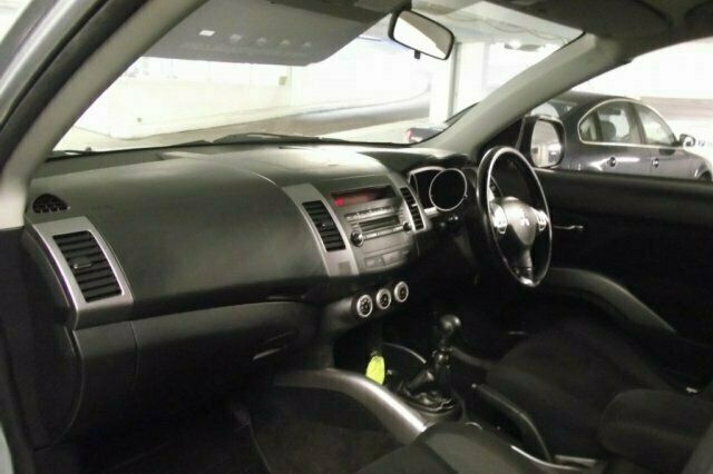 Używany Mitsubishi Outlander 2009 SUV