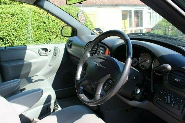 Used Chrysler Voyager 148 HP (108 kW) 2006 MPV