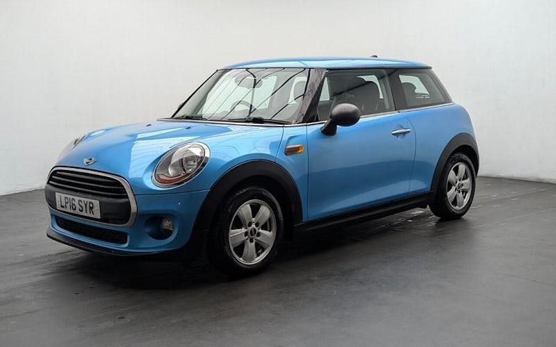 Used Mini ONE Hatch 102 HP (75 kW) 2016 Blue Hatchback
