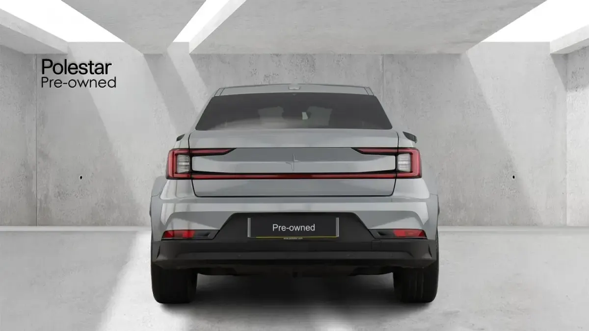 Begagnad Polestar 2 Long Range Dual motor 309 kW (421 HK) 2025 Grå Halvkombi