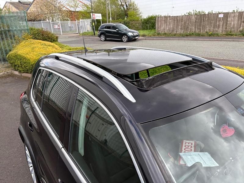 Second-hand VW Tiguan R-line 2010 Negru SUV