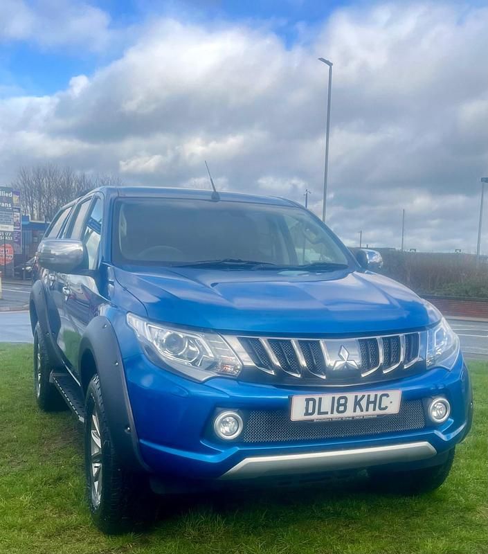 Used Mitsubishi L200 2018 Blue Pickup