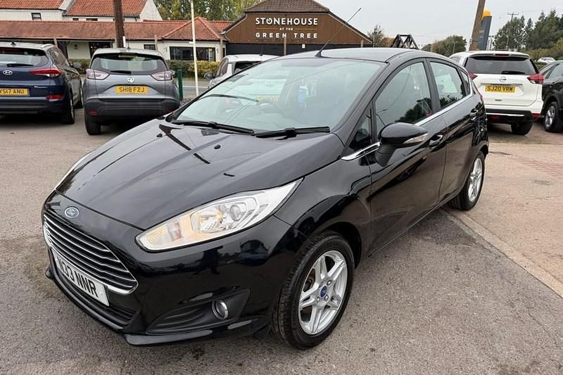 Black Used 2014 Ford Fiesta Zetec Hatchback | £4,995 (Good price) - Image 1/1