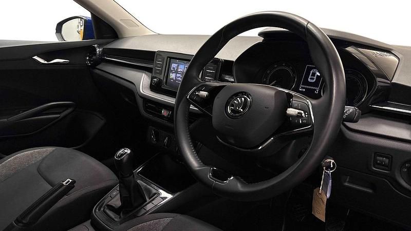 Gebraucht Skoda Fabia Comfort 59 PS (43 kW) 2023 Blau Kleinwagen
