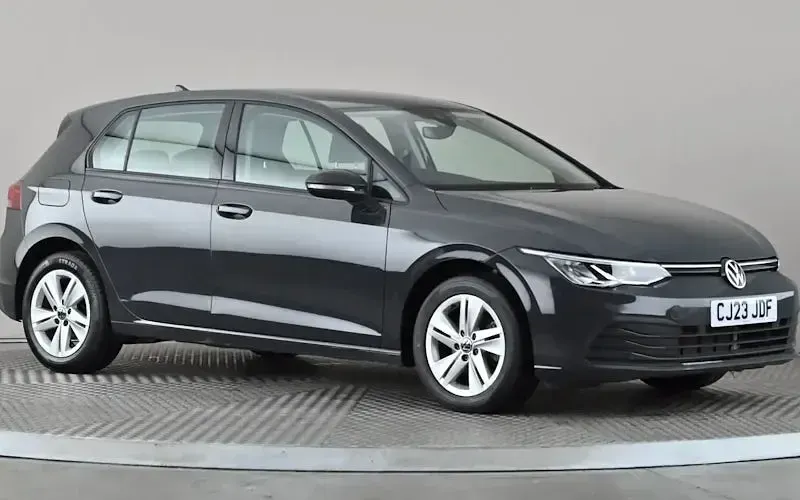 Used VW Golf VIII Life 131 HP (96 kW) 2023 Hatchback