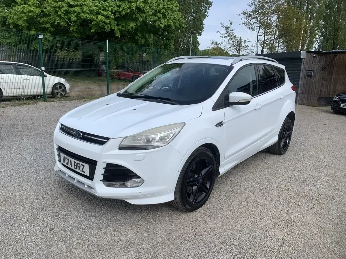 Usado Ford Kuga Titanium X 140 HP (102 kW) 2014 Branco SUV