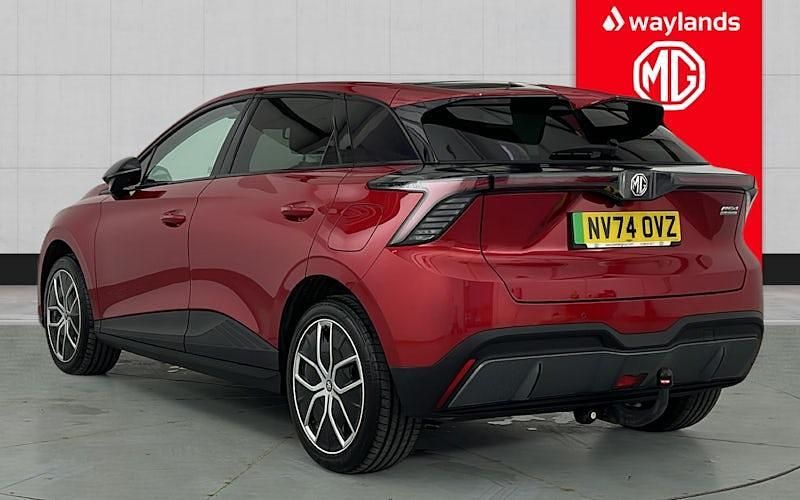 Used MG MG4 EV Trophy 319 kW (435 HP) 2025 Red Hatchback