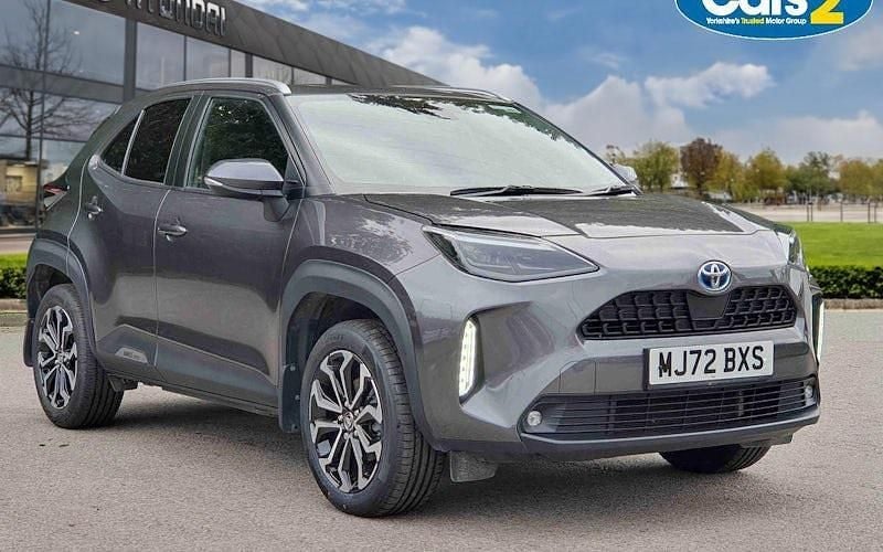 Used Toyota Yaris Hybrid Design 116 HP (85 kW) 2026 Estate