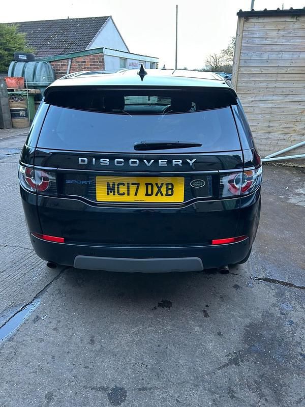 Used Land Rover Discovery Sport SE 150 HP (110 kW) 2017 Black SUV