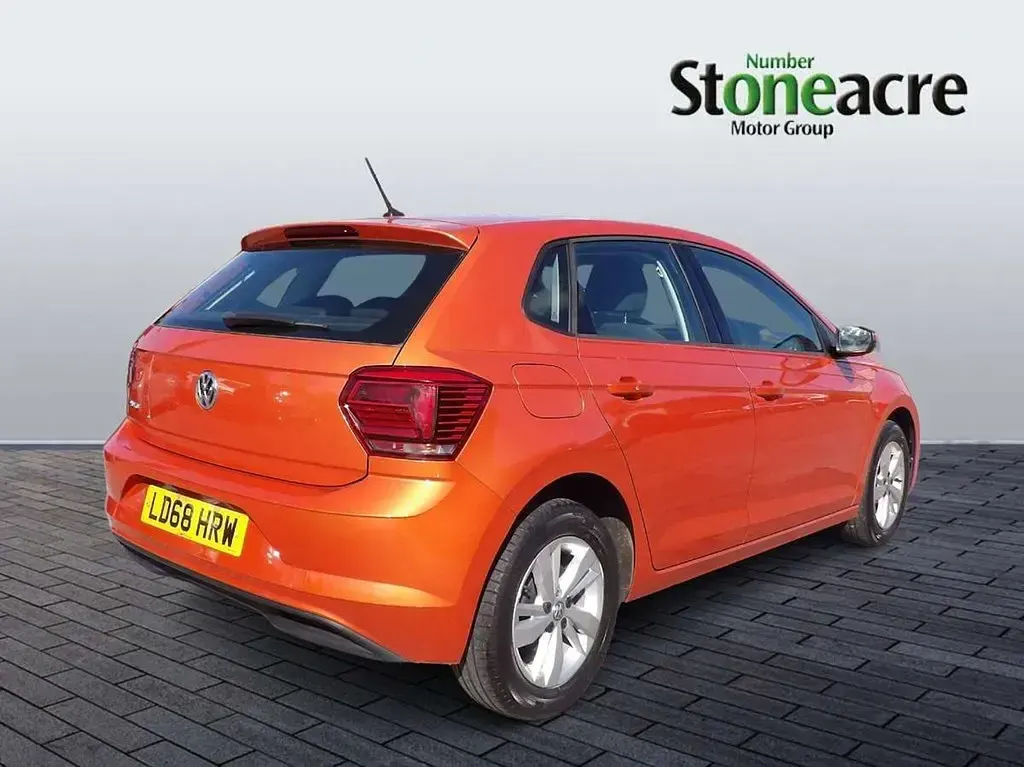 Used VW Polo SE 95 HP (69 kW) 2018 Orange Hatchback