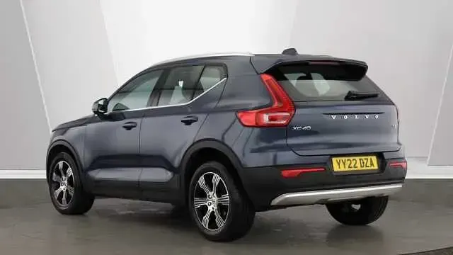 Usado Volvo XC40 Inscription 161 CV (118 kW) 2022 Azul SUV