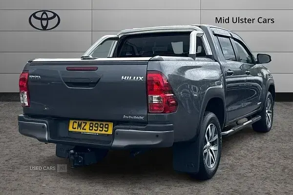 Used Toyota HiLux 150 HP (110 kW) 2019 Grey Pickup