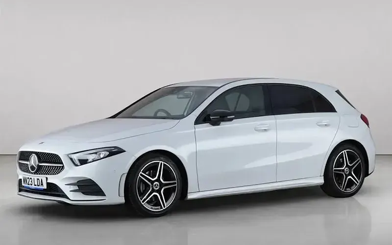 Used Mercedes A200 Executive 163 HP (119 kW) 2022 White Hatchback