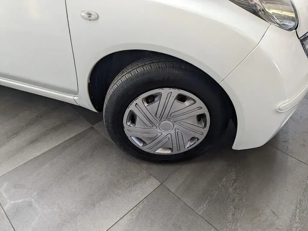 Used Nissan Micra Visia 65 HP (47 kW) 2010 White Hatchback
