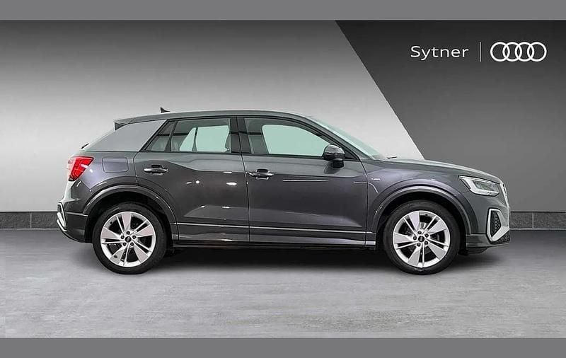 Usado Audi Q2 S-Line 147 CV (108 kW) 2022 Gris SUV
