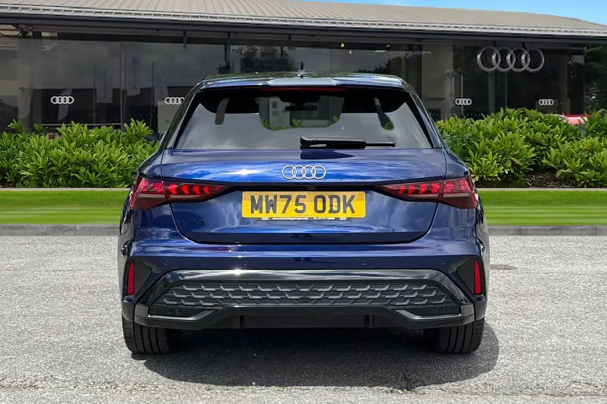 New Audi A3 e-tron S-Line 204 HP (150 kW) 2025 Blue Hatchback