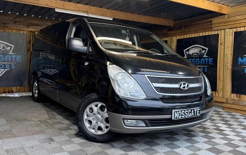 Used Hyundai I800 Style 2012 Black MPV