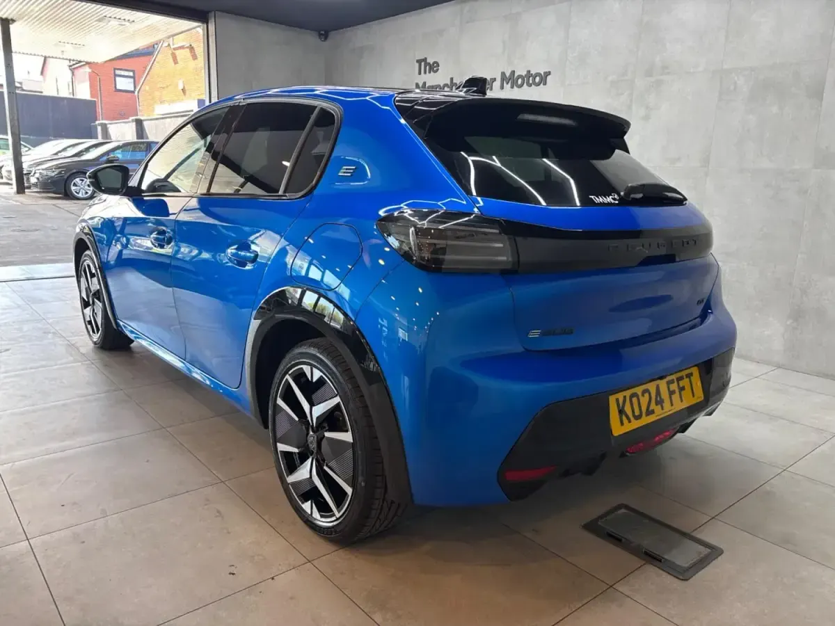 Second-hand Peugeot e-208 GTi 114 kW (156 CP) 2024 Albastru Hatchback