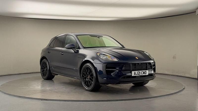 Used Porsche Macan 380 HP (279 kW) 2021 Night blue SUV