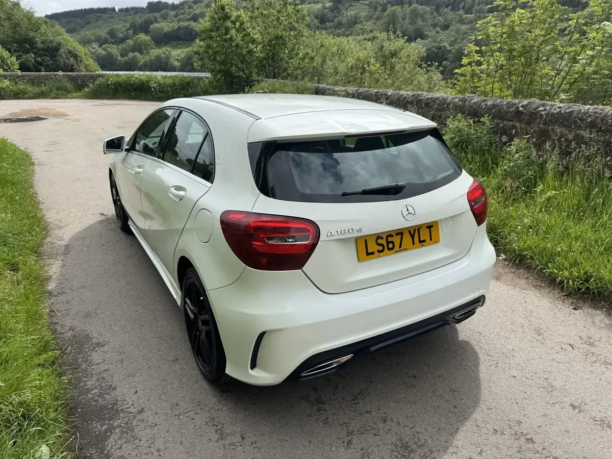 Used Mercedes A180 AMG line 2017 White Hatchback