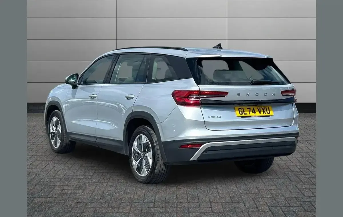 Used Skoda Kodiaq SE 150 HP (110 kW) 2024 Brilliant silver metallic SUV